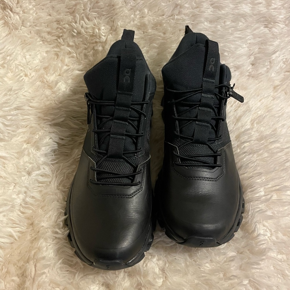 On Cloud Hi Waterproof Shoes